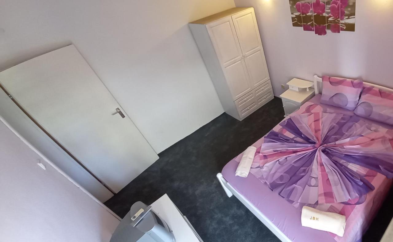 Guesthouse Flora Kiten  Kültér fotó