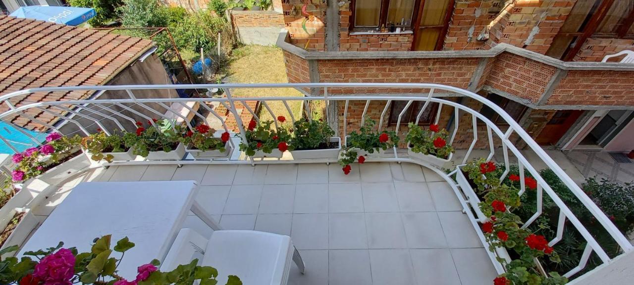 Guesthouse Flora Kiten  Kültér fotó