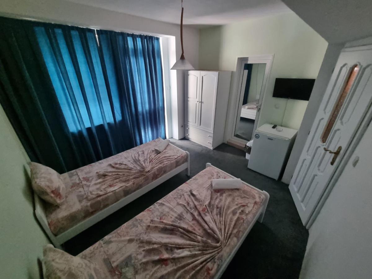 Guesthouse Flora Kiten  Kültér fotó